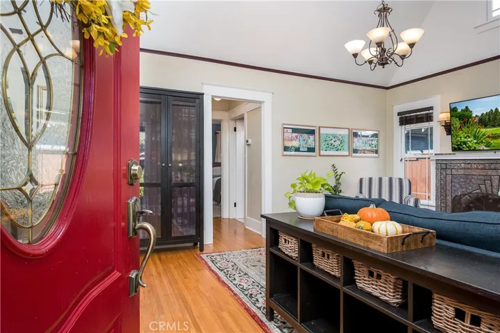 7731 Friends Avenue, Whittier, California 90602
