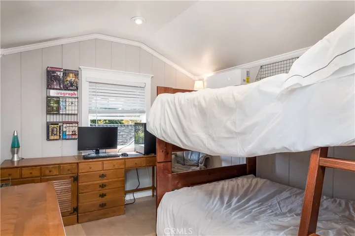 Secondary upstairs room