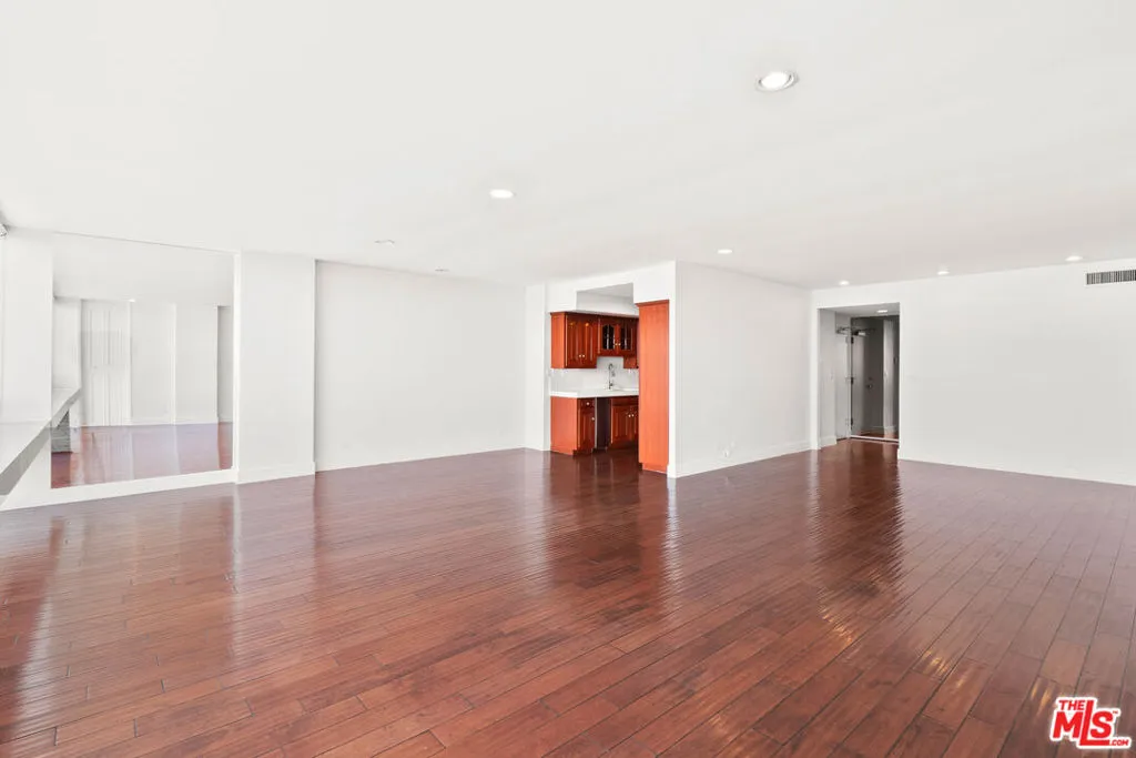 2220 Avenue Of The Stars 1501, Los Angeles, California 90067 home-pic-4