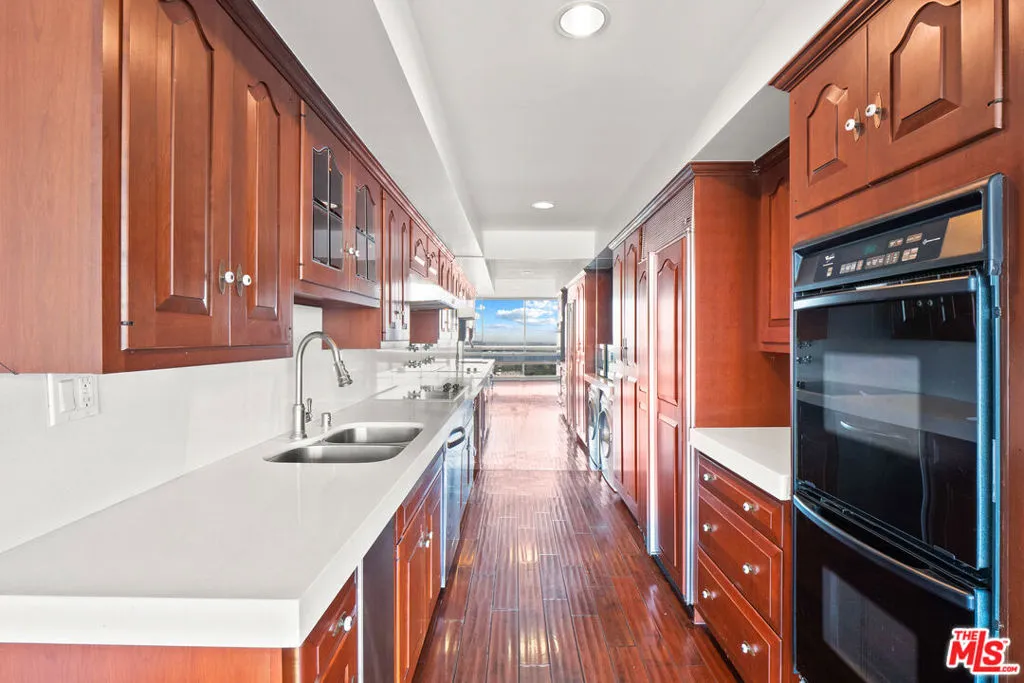 2220 Avenue Of The Stars 1501, Los Angeles, California 90067 home-pic-7