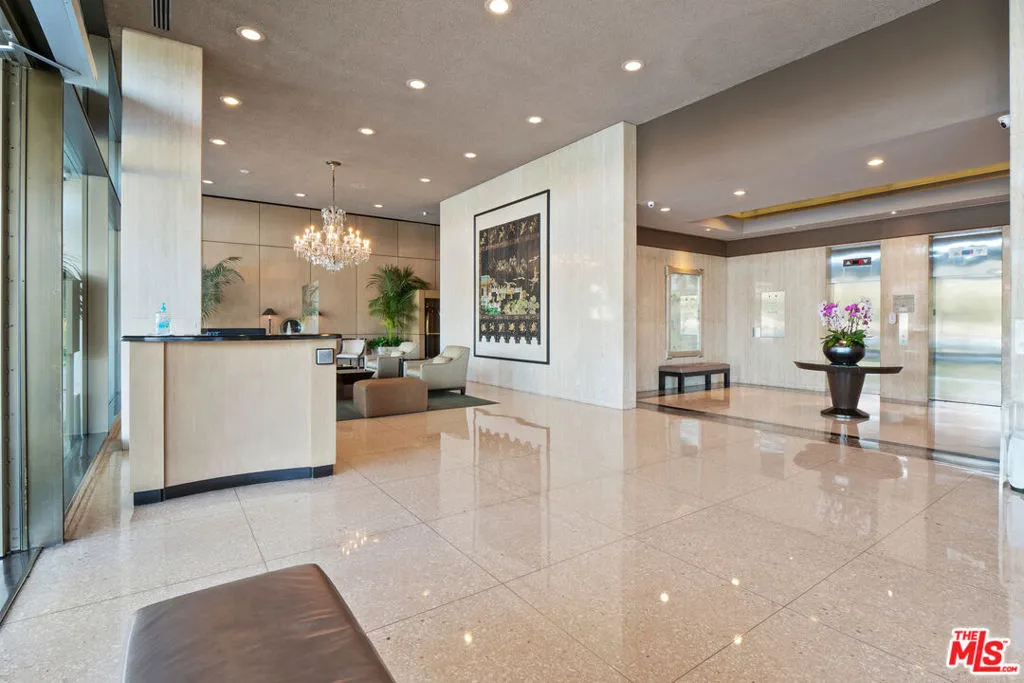 2220 Avenue Of The Stars 1501, Los Angeles, California 90067 home-pic-20