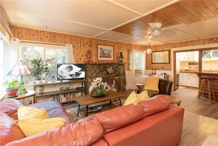 29371 Hillside Lane, Silverado Canyon, California 92676