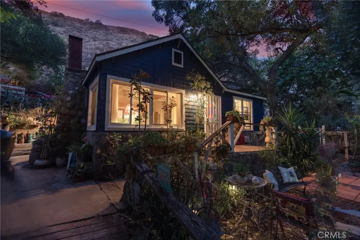 29371 Hillside Lane, Silverado Canyon, California 92676