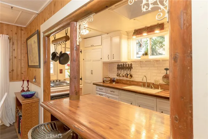 29371 Hillside Lane, Silverado Canyon, California 92676