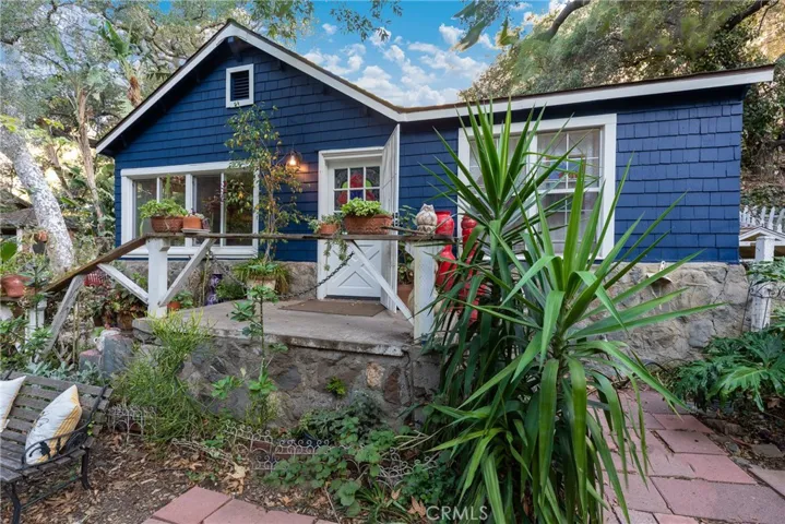 29371 Hillside Lane, Silverado Canyon, California 92676
