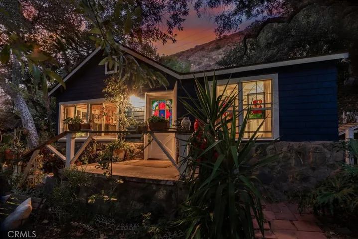 29371 Hillside Lane, Silverado Canyon, California 92676