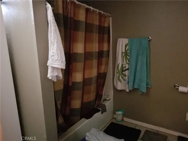 2 BATHROOM