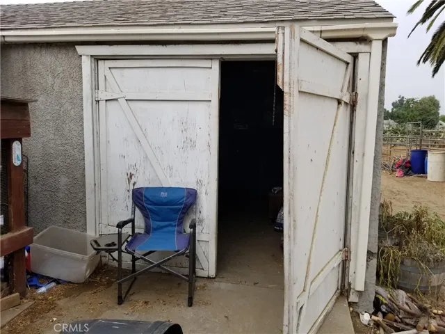 GARAGE FRONT