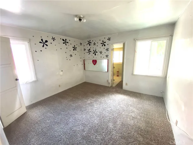 Bedroom unstaged