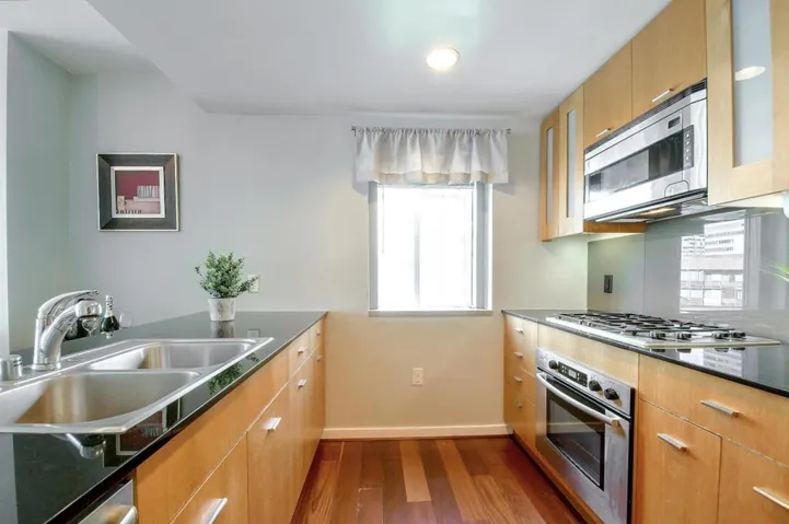 333 1st Street N605, None, California 94105