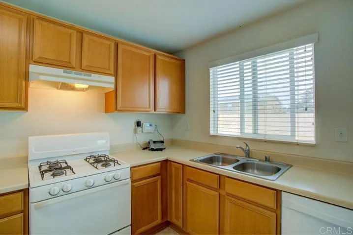 3219 Justin Court, Lancaster, California 93535