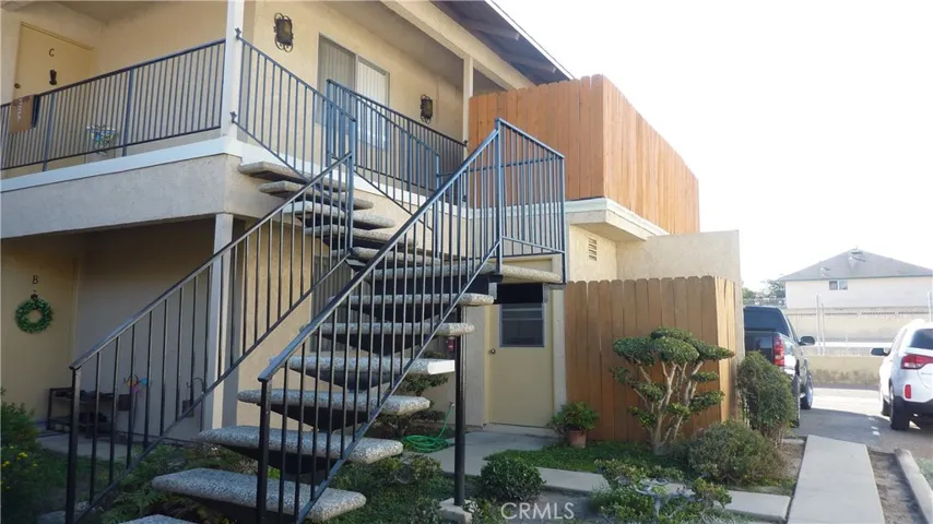 Entrance upstairs