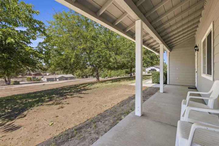 532 Amigos Rd, Ramona, California 92065