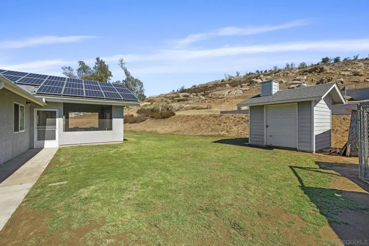 532 Amigos Rd, Ramona, California 92065