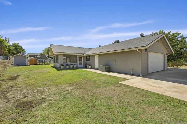 532 Amigos Rd, Ramona, California 92065