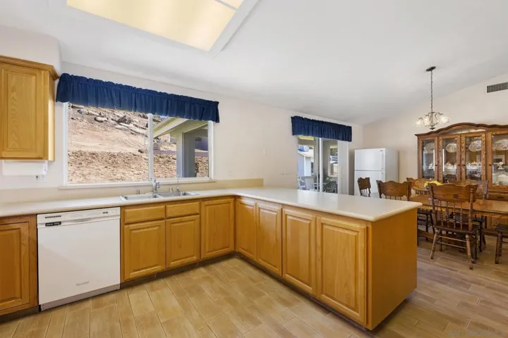 532 Amigos Rd, Ramona, California 92065