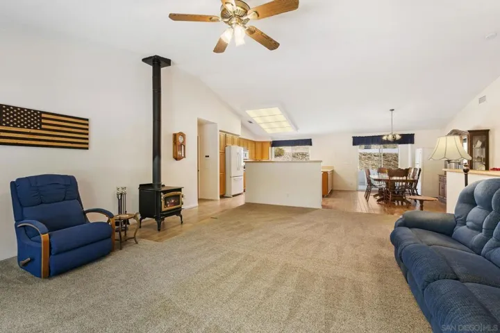 532 Amigos Rd, Ramona, California 92065