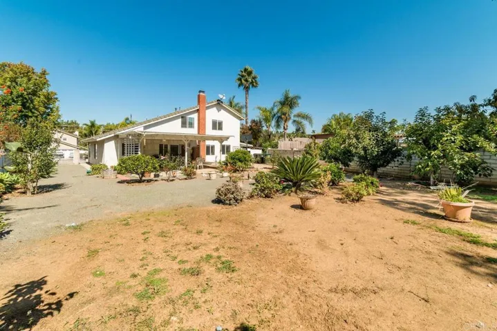 887 Quail Hill Drive, San Marcos, California 92078