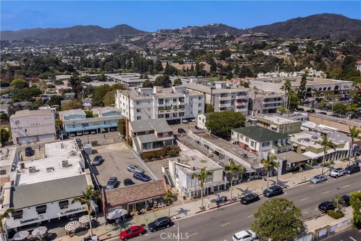 855 Via De La Paz, Pacific Palisades, California 90272