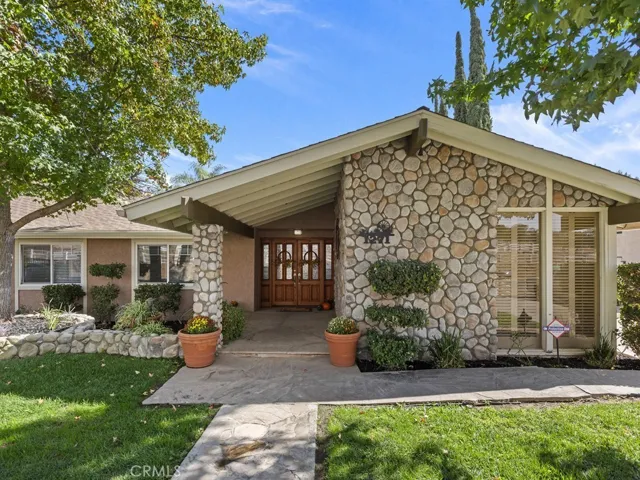 1271 Corona Avenue, Norco, California 92860