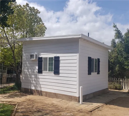 custom storage shed