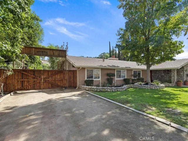 1271 Corona Avenue, Norco, California 92860
