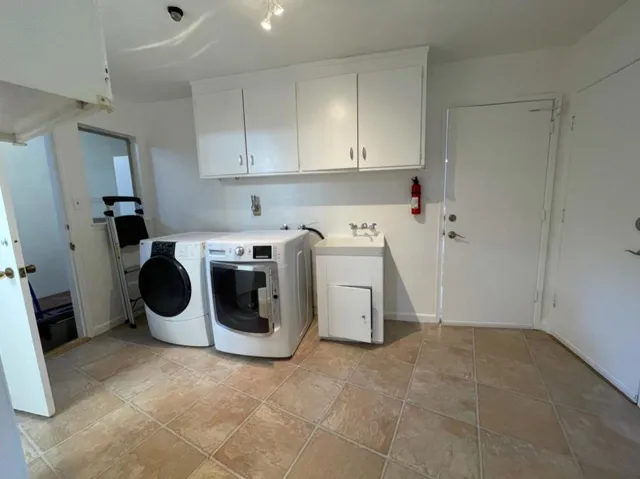 , Palo Alto, California 94301