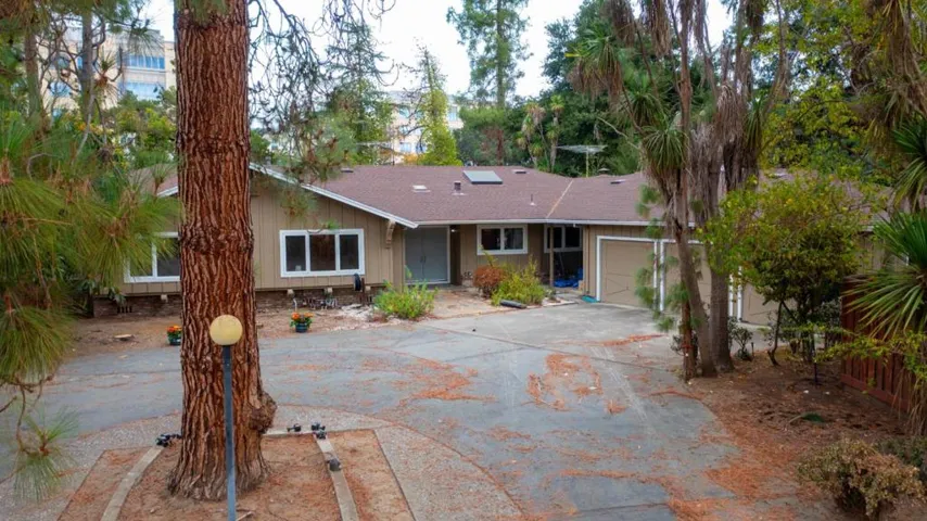, Palo Alto, California 94301