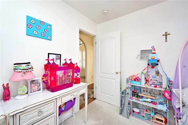 7418 N Mansionette Drive, Fresno, California 93720