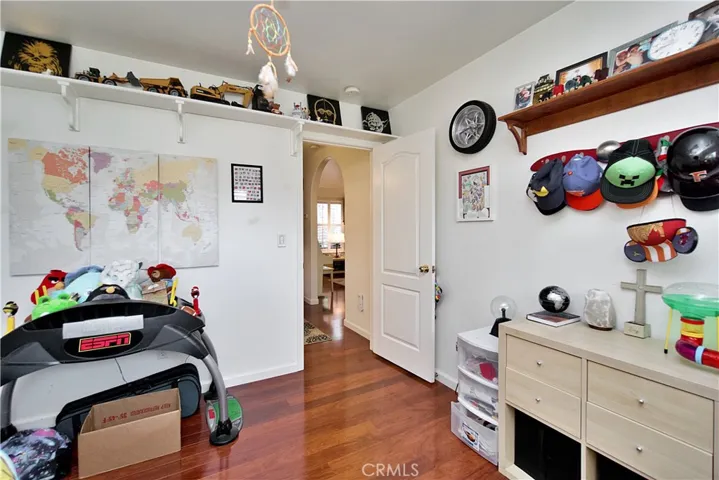 7418 N Mansionette Drive, Fresno, California 93720