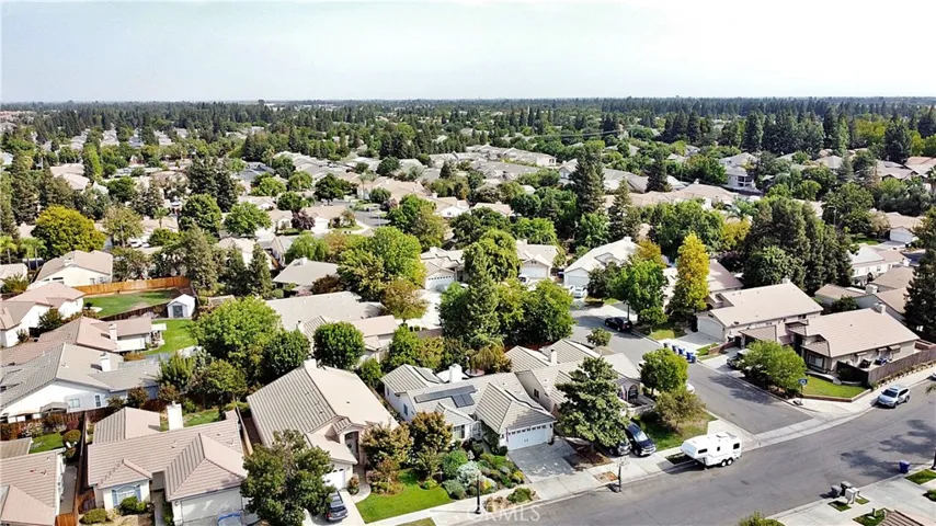 7418 N Mansionette Drive, Fresno, California 93720