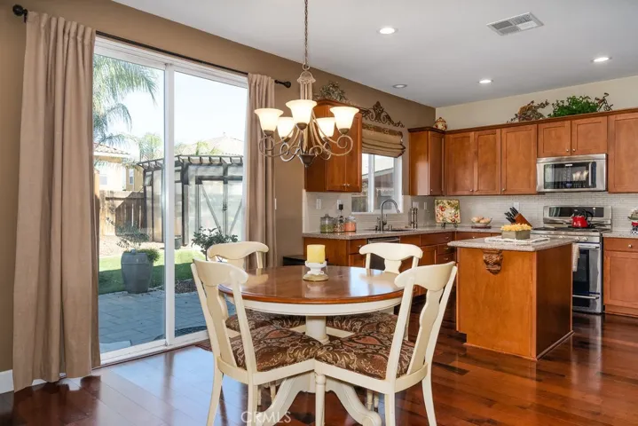 2186 Chaparrel Lane, Mentone, California 92359