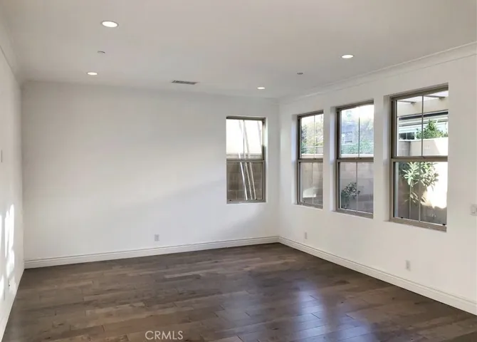 105 Overbrook, Irvine, California 92620
