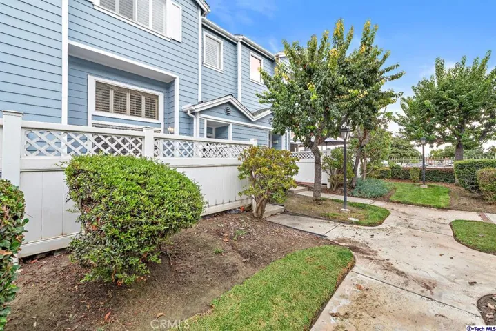 13128 Sycamore Village Dr, Norwalk, California 90650