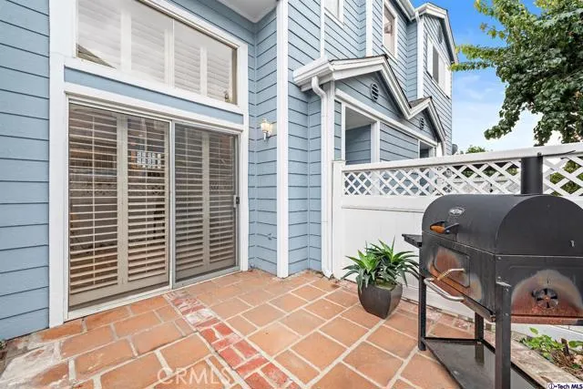 13128 Sycamore Village Dr, Norwalk, California 90650