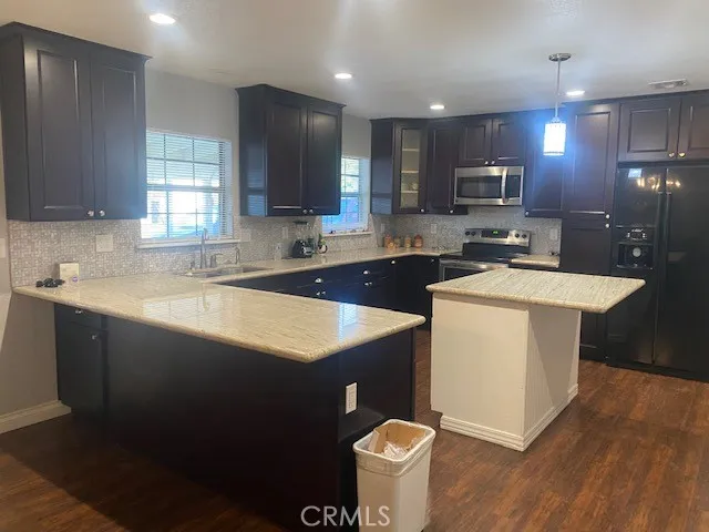 42180 Margoni Way, Hemet, California 92544