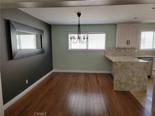 18550 Hatteras Street 17, Tarzana, California 91356