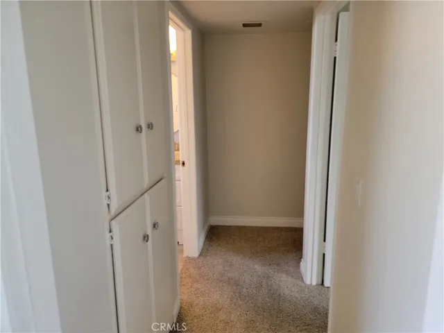 18550 Hatteras Street 17, Tarzana, California 91356