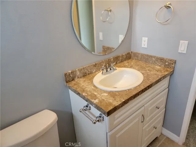 18550 Hatteras Street 17, Tarzana, California 91356