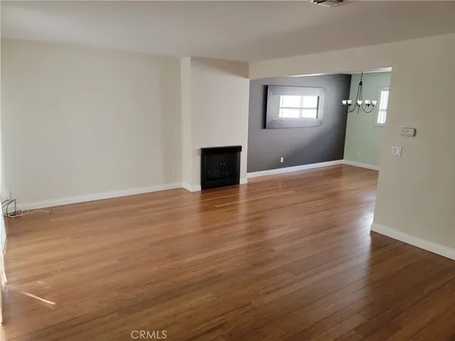 18550 Hatteras Street 17, Tarzana, California 91356