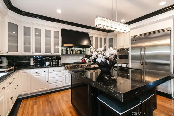 19218 Wells Drive, Tarzana, California 91356
