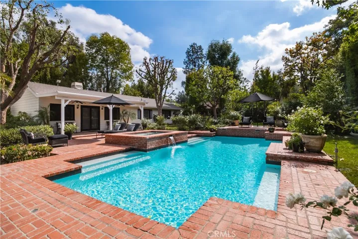 19218 Wells Drive, Tarzana, California 91356