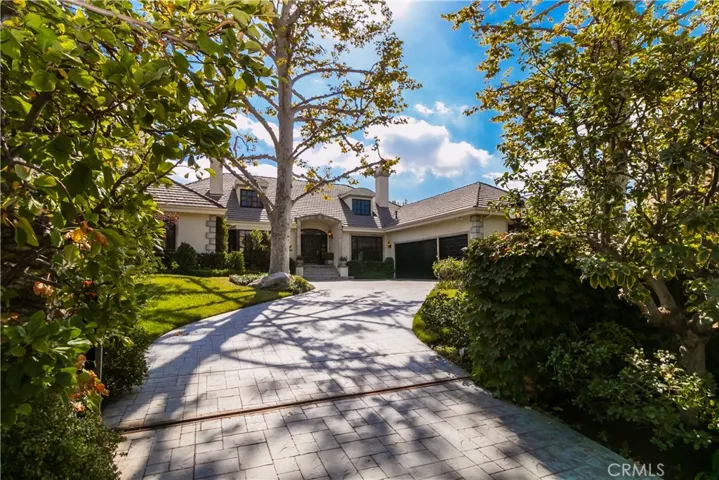 19218 Wells Drive, Tarzana, California 91356
