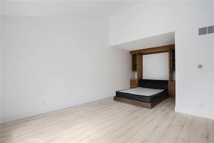 1340 Cabrillo Park Drive F, Santa Ana, California 92701