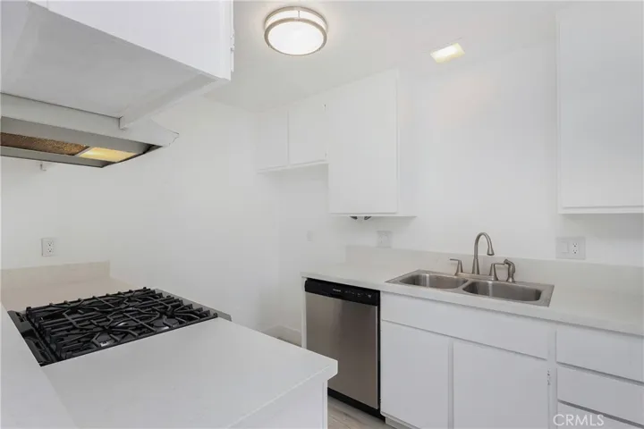 1340 Cabrillo Park Drive F, Santa Ana, California 92701