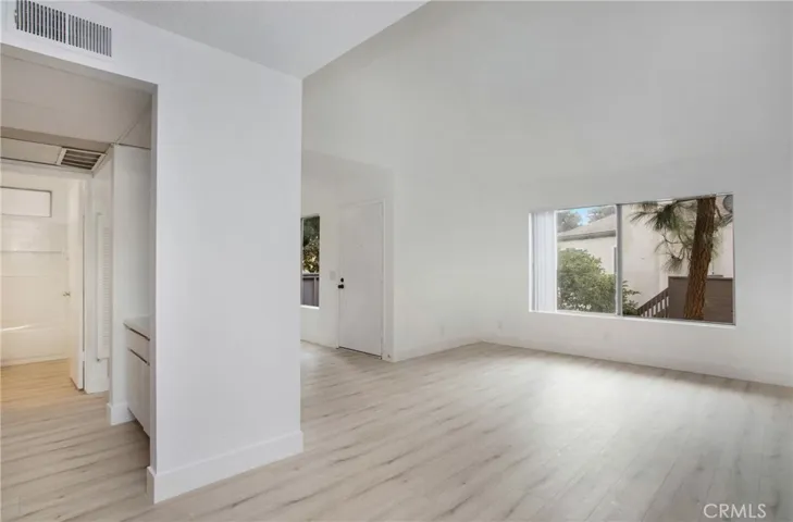 1340 Cabrillo Park Drive F, Santa Ana, California 92701