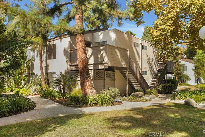 1340 Cabrillo Park Drive F, Santa Ana, California 92701