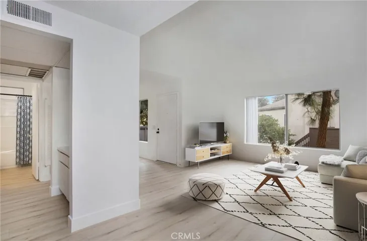 1340 Cabrillo Park Drive F, Santa Ana, California 92701