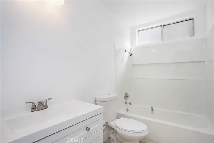 1340 Cabrillo Park Drive F, Santa Ana, California 92701