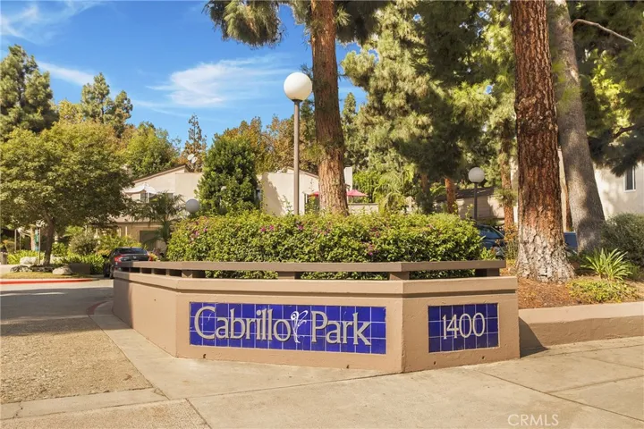 1340 Cabrillo Park Drive F, Santa Ana, California 92701